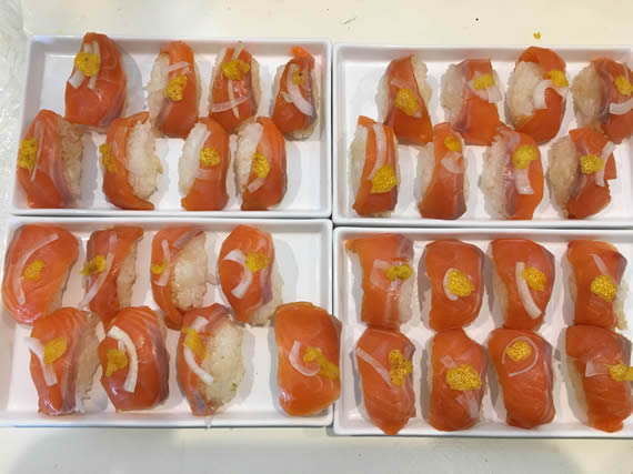 サーモン寿司